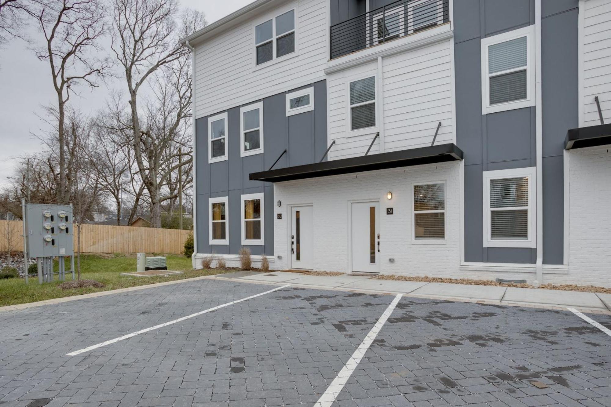 Modern Townhome, 10Min To Downtown! 8Min To Grand Ole Opry! Sleeps 8! Nashville Extérieur photo